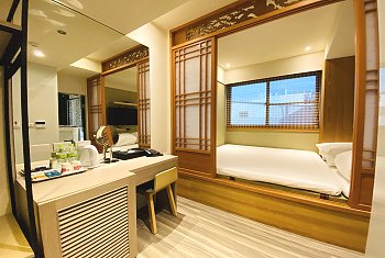 大湖旅館‧采莓行館